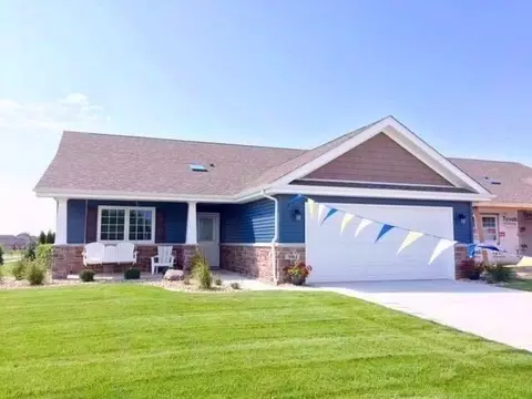 9450 Beacon Pointe Ln, Cedar Lake, IN 46303 photo 1
