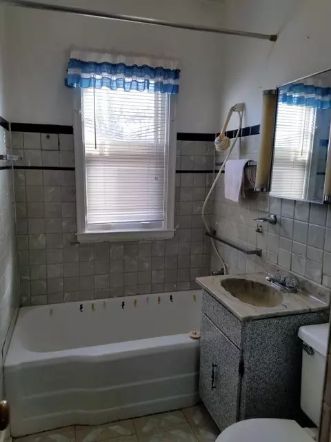 531 Marshall St, Gary, IN 46404 photo 9