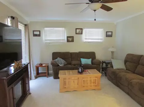 337 S Park Dr, Griffith, IN 46319 photo 8