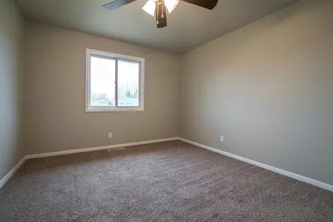 3129 Devonshire Cir, Crown Point, IN 46307 photo 9
