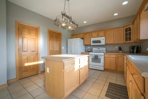 10075 Springlake Rd, Saint John, IN 46373 photo 6