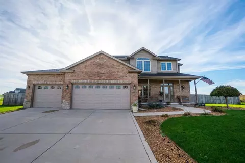 10075 Springlake Rd, Saint John, IN 46373 photo 1