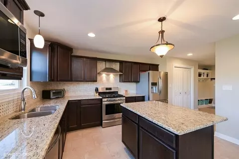 1148 Jeanne Ct, Crown Point, IN 46307 photo 6