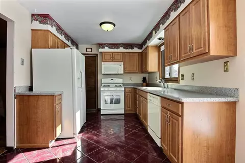 445 Northgate Dr, Crown Point, IN 46307 photo 6