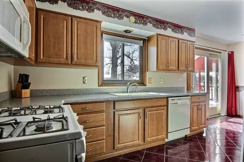 445 Northgate Dr, Crown Point, IN 46307 photo 4