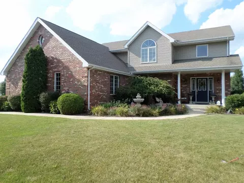 210 E 125th Ave, Crown Point, IN 46307 photo 1