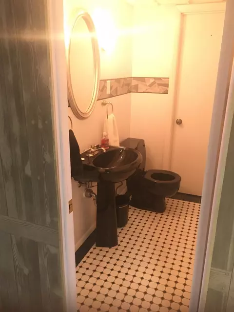 1418 N Wood St, Griffith, IN 46319 photo 5