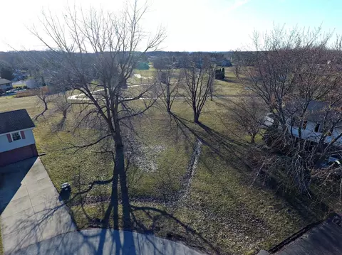 3121 Devonshire Cir, Crown Point, IN 46307 photo 1
