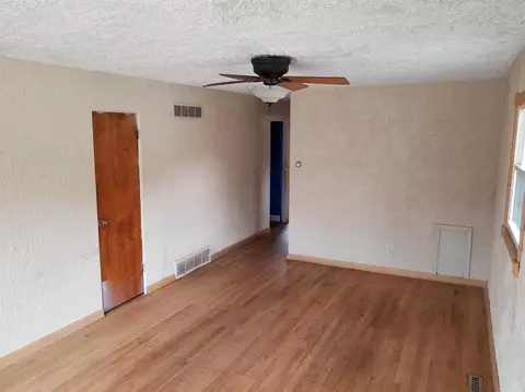 2441 Taft St, Gary, IN 46404 photo 3