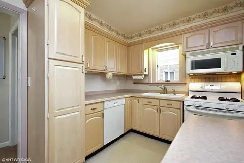 17815 Exchange Ave, Lansing, IL 60438 photo 3