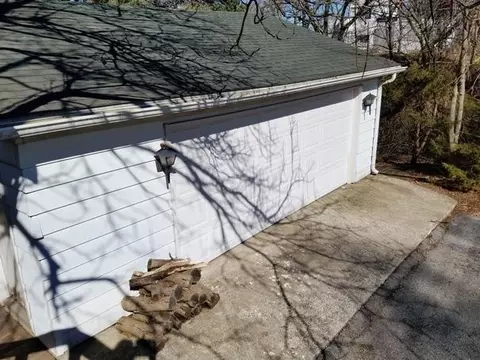 8733 Pine Ave, Gary, IN 46403 photo 5