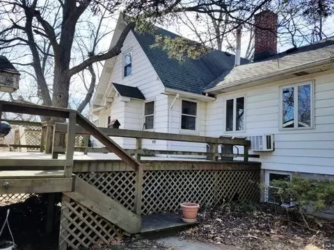8733 Pine Ave, Gary, IN 46403 photo 3