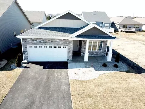 10174 Privet Dr, Crown Point, IN 46307 photo 2
