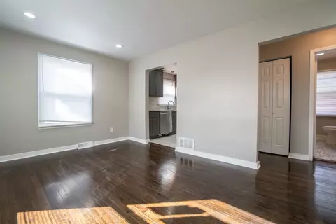 218 N Jay St, Griffith, IN 46319 photo 10