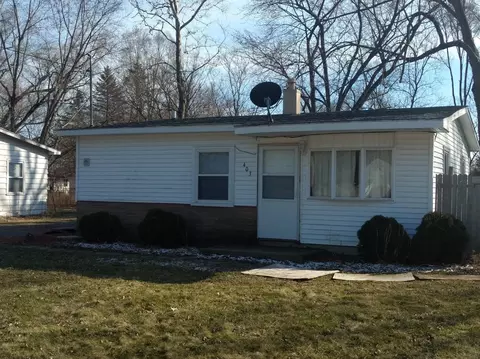 403 Strongbow Trl, Porter, IN 46304 photo 2