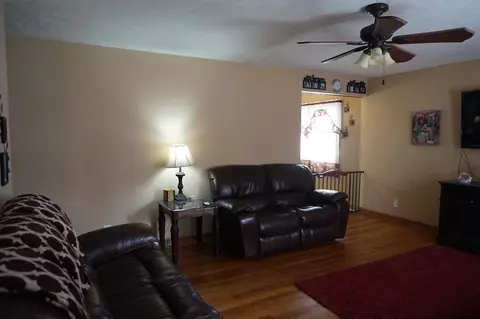 4623 Roosevelt Pl, Gary, IN 46408 photo 8