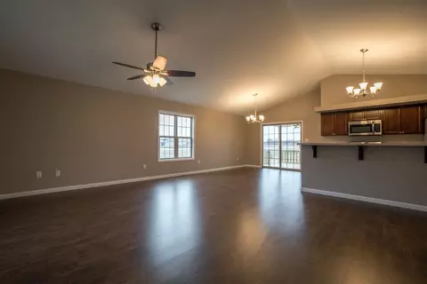 415 W Central St, Wheatfield, IN 46392 photo 10