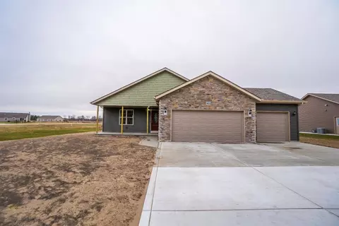 415 W Central St, Wheatfield, IN 46392 photo 1