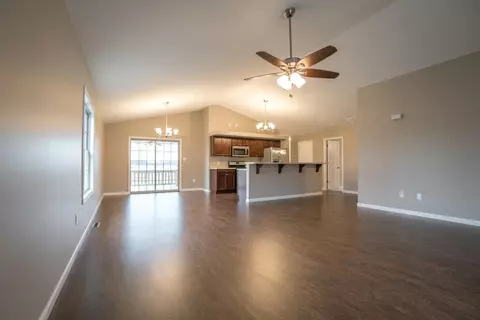415 W Central St, Wheatfield, IN 46392 photo 3