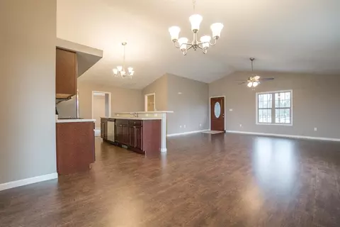 415 W Central St, Wheatfield, IN 46392 photo 4