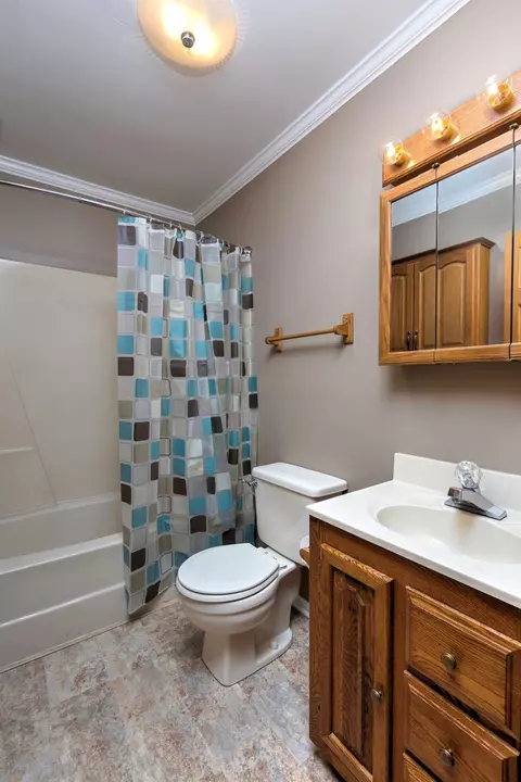 3901 Brookside Dr, Crown Point, IN 46307 photo 9