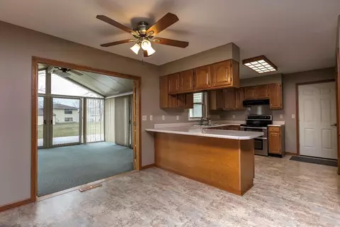 3901 Brookside Dr, Crown Point, IN 46307 photo 3