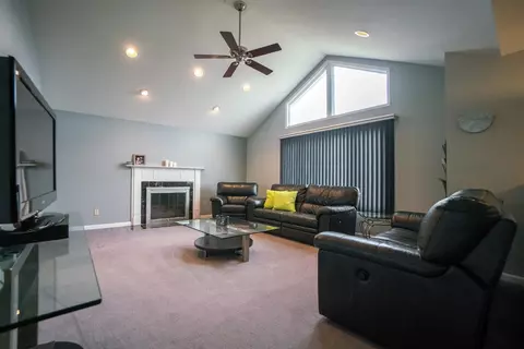 706 N Forest Ave, Griffith, IN 46319 photo 3