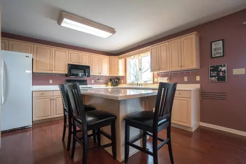 706 N Forest Ave, Griffith, IN 46319 photo 8