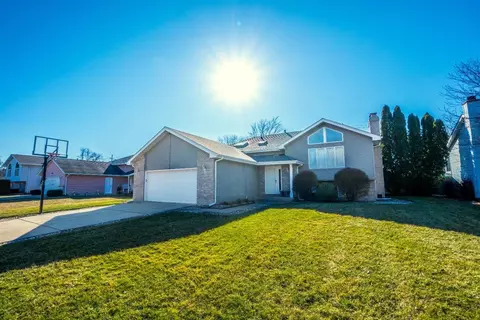 706 N Forest Ave, Griffith, IN 46319 photo 1