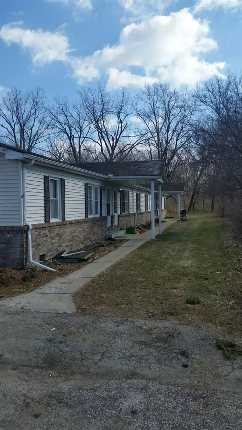 16 Maxwell St, Hebron, IN 46341 photo 1