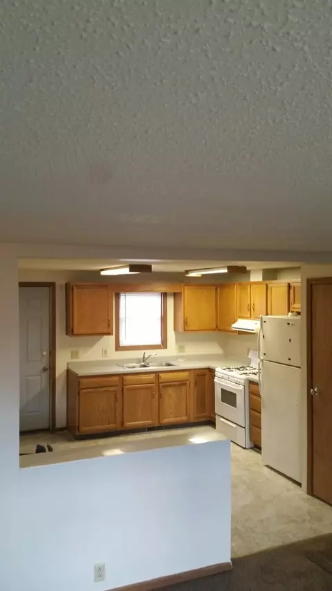 16 Maxwell St, Hebron, IN 46341 photo 5