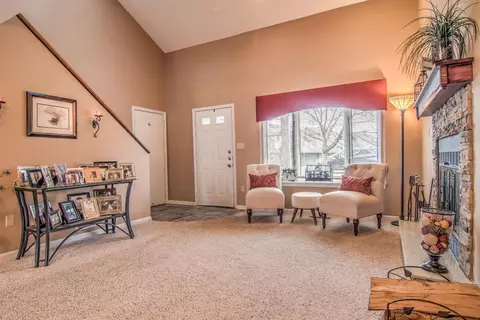 1837 Springvale Dr, Crown Point, IN 46307 photo 5