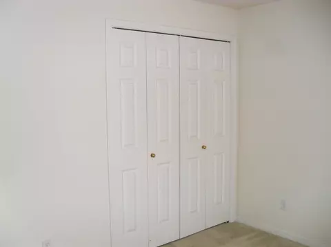 2640 Georgetowne Dr #C1, Highland, IN 46322 photo 5