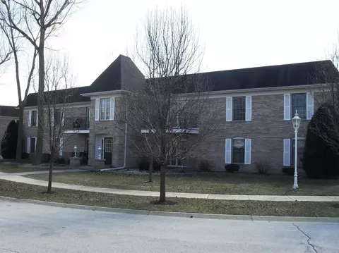 2640 Georgetowne Dr #C1, Highland, IN 46322 photo 1