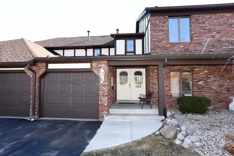 5010 Spinnaker Ln #D, Crown Point, IN 46307 photo 1