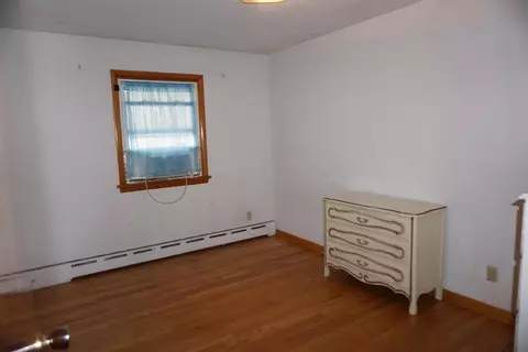 150 N Henry St, Gary, IN 46403 photo 10