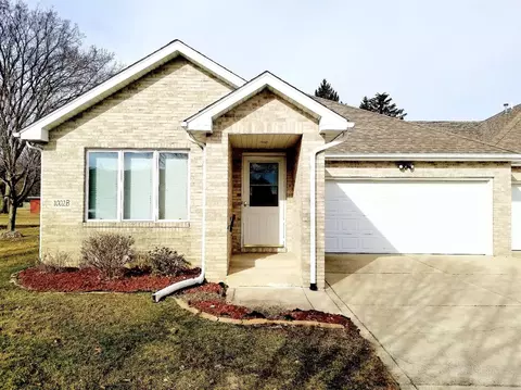 1002 Carnation St #B, De Motte, IN 46310 photo 2