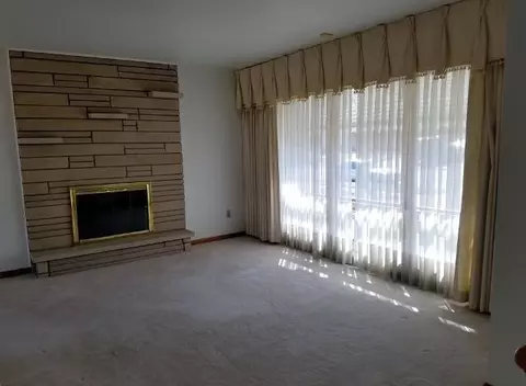 1325 Wallace St, Gary, IN 46404 photo 3