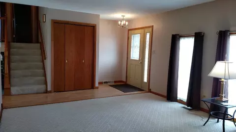 715 Cherry Hill Rd, Dyer, IN 46311 photo 2