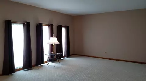 715 Cherry Hill Rd, Dyer, IN 46311 photo 3