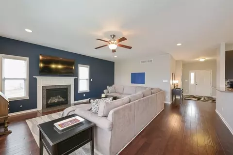 13196 Cleveland St, Crown Point, IN 46307 photo 5