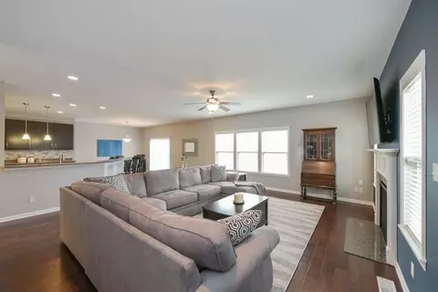 13196 Cleveland St, Crown Point, IN 46307 photo 6