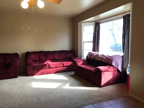 340 N Elmer St, Griffith, IN 46319 photo 4
