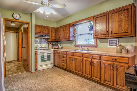 256 Elizabeth Dr, Crown Point, IN 46307 photo 10