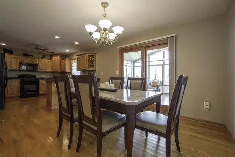 1766 Silver Hawk Dr, Crown Point, IN 46307 photo 9