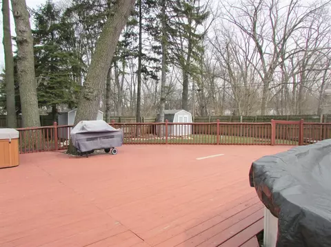 403 N Wiggs St, Griffith, IN 46319 photo 6