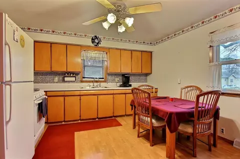 446 Florence St, Hammond, IN 46324 photo 6