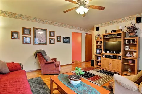 446 Florence St, Hammond, IN 46324 photo 4