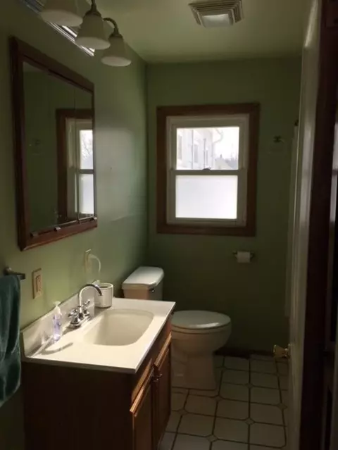 706 E Washington St, Knox, IN 46534 photo 9