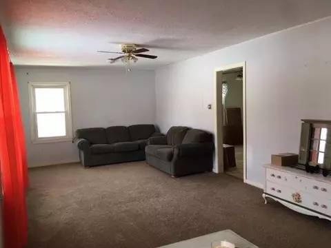 706 E Washington St, Knox, IN 46534 photo 7